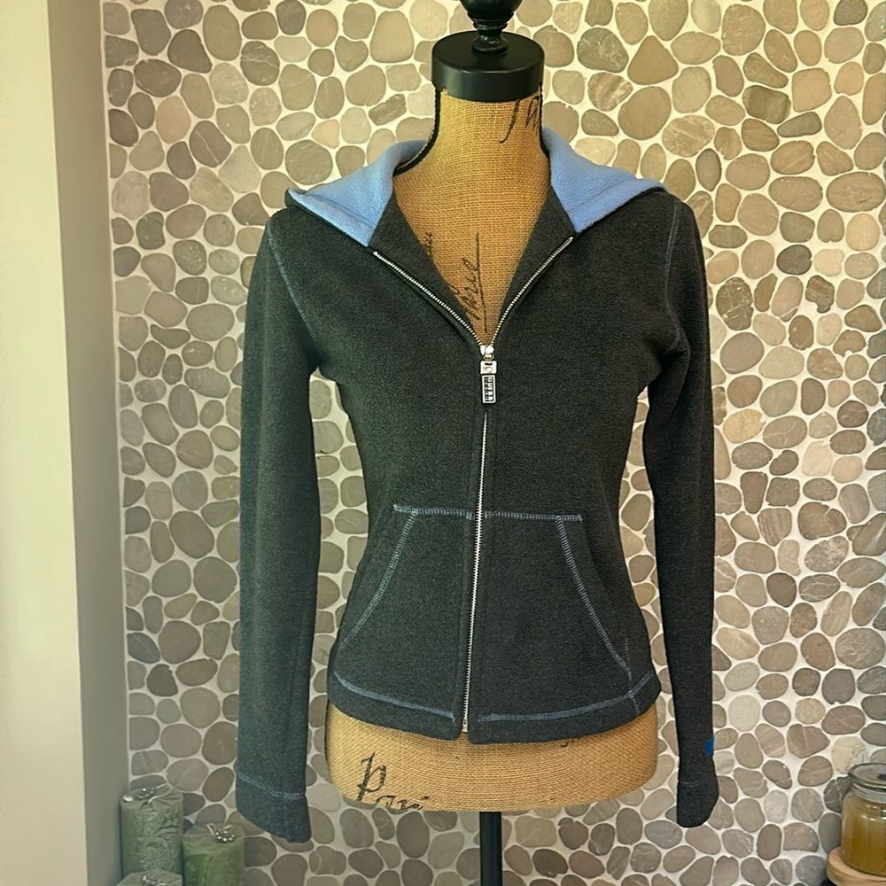 GUESS gray and light blue fleece hooded zip up - size Small